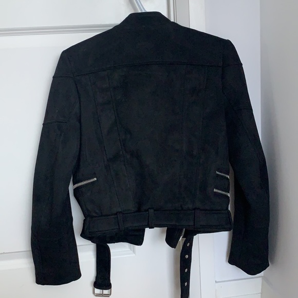 Chic Black Suede Cropped Jacket - Picture 4 of 5